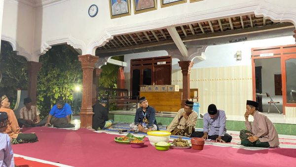 Malam Tirakatan Desa Sumberbendo: Doa Bersama dan Kebersamaan Sambut HUT ke-80 RI